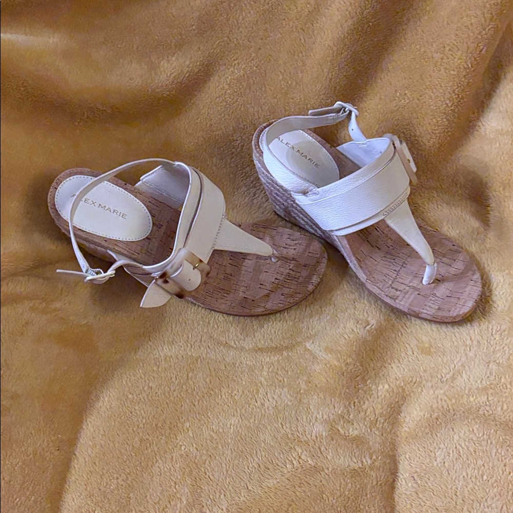 Alex Marie 8m Women's Cream Wedge Sandals